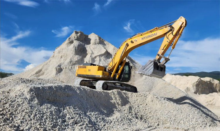 One of Reichenbach's Hyundai excavators. 42 people work in the quarry.